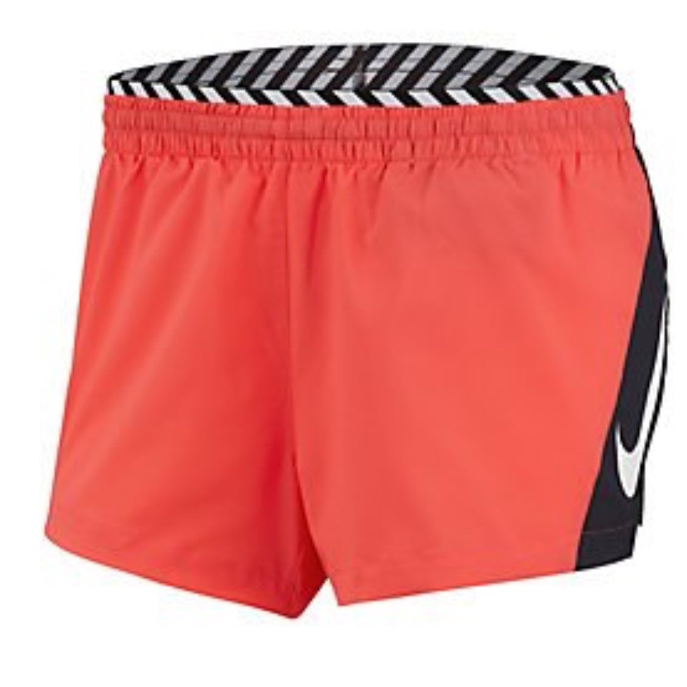 New with tags women’s Nike shorts